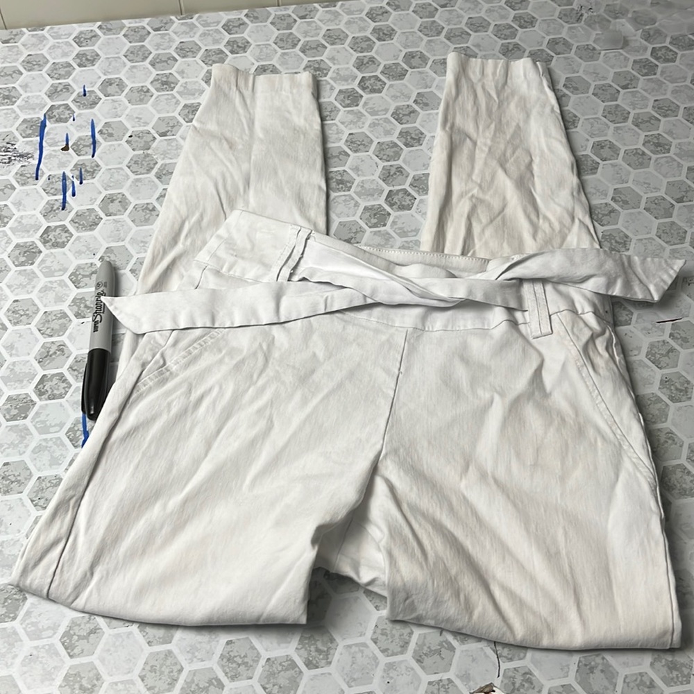 soho Apparel Small Skinny White Elastic Waist Pants